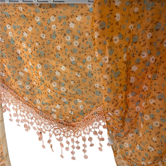 Floral Silk Lace Trim Shawl Scarf - NEW 🌼 - Picture 1 of 4